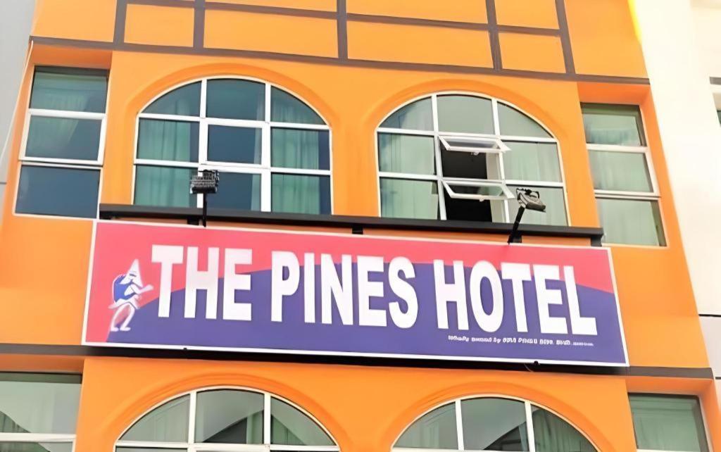 The Pines Hotel Kampung Kuala Terla Kültér fotó